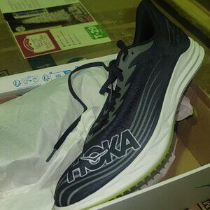 HOKA CRESCENDO MD 2 BRAND NEW WITH BOX, SIZE US 11.5